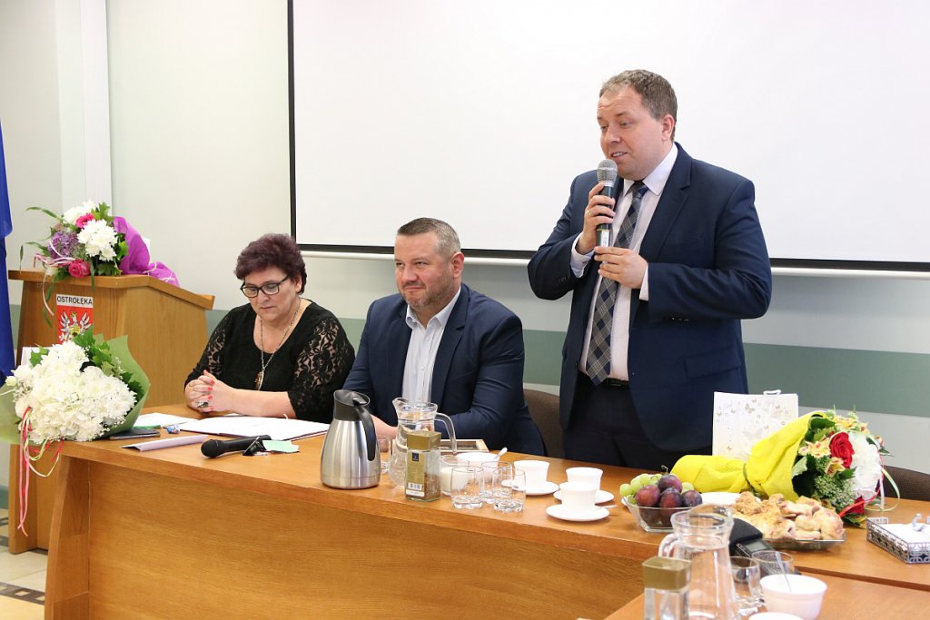 Nominacje dla nowych dyrektorów i nauczycieli [28.08.2019] - zdjęcie #1 - eOstroleka.pl