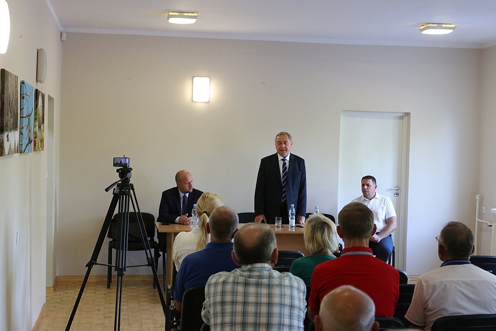 Spotkanie z ministrem H. Kowalczykiem w Goworowie [28.08.2019] - zdjęcie #5 - eOstroleka.pl