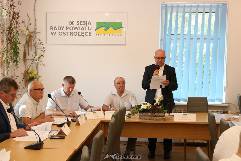 IX sesja Rady Powiatu w Ostrołęce [30.08.2019] - zdjęcie #1 - eOstroleka.pl