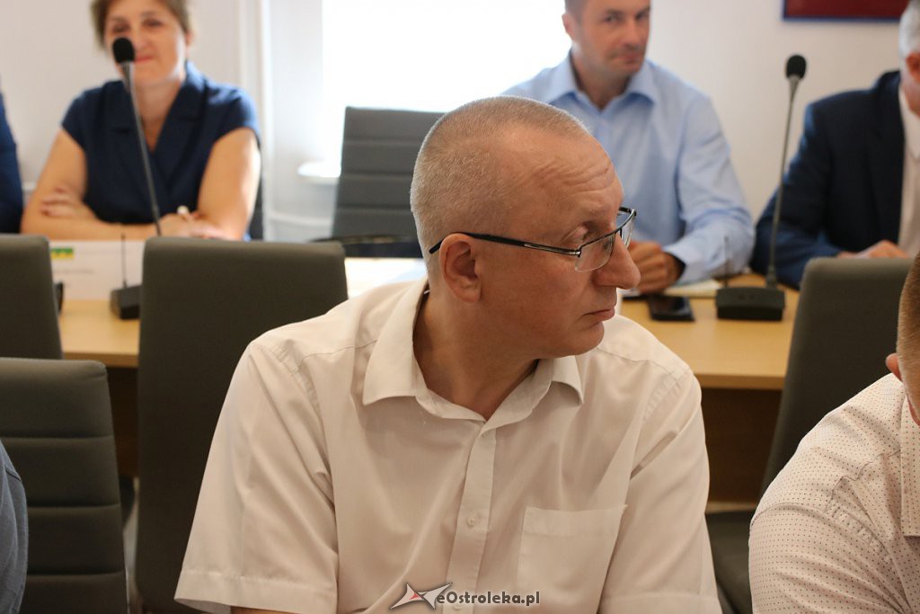 IX sesja Rady Powiatu w Ostrołęce [30.08.2019] - zdjęcie #4 - eOstroleka.pl