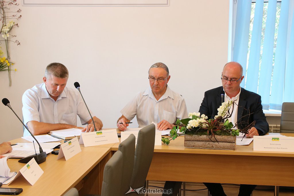 IX sesja Rady Powiatu w Ostrołęce [30.08.2019] - zdjęcie #12 - eOstroleka.pl