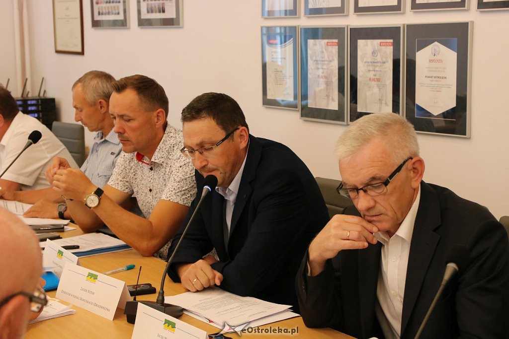 IX sesja Rady Powiatu w Ostrołęce [30.08.2019] - zdjęcie #17 - eOstroleka.pl