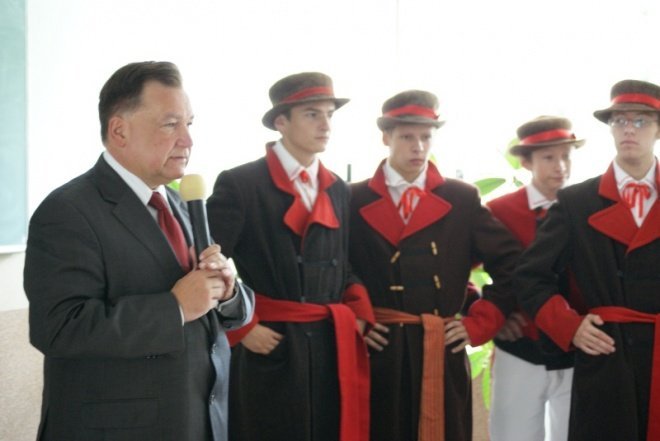Otwarcie bursy regionalnej w Ostrołęce (30.08.2010) - zdjęcie #26 - eOstroleka.pl