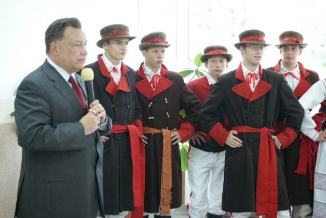 Otwarcie bursy regionalnej w Ostrołęce (30.08.2010) - zdjęcie #27 - eOstroleka.pl