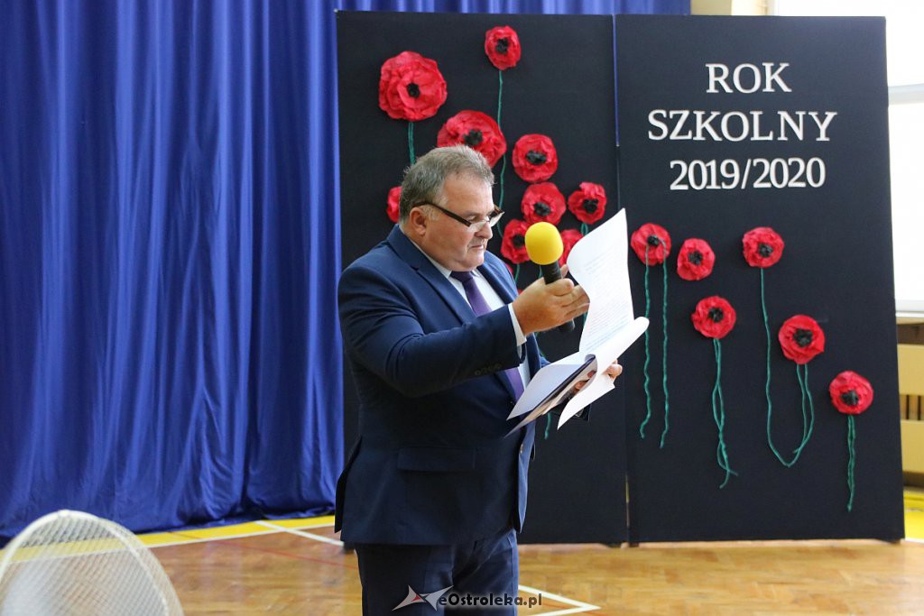 Rozpoczęcie roku szkolnego w SP nr 1 [02.09.2019] - zdjęcie #3 - eOstroleka.pl