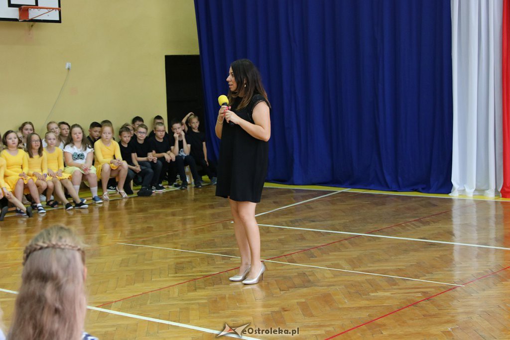 Rozpoczęcie roku szkolnego w SP nr 1 [02.09.2019] - zdjęcie #22 - eOstroleka.pl