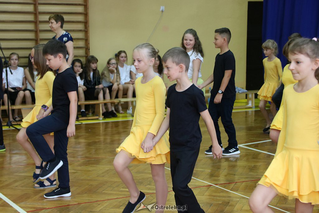 Rozpoczęcie roku szkolnego w SP nr 1 [02.09.2019] - zdjęcie #51 - eOstroleka.pl