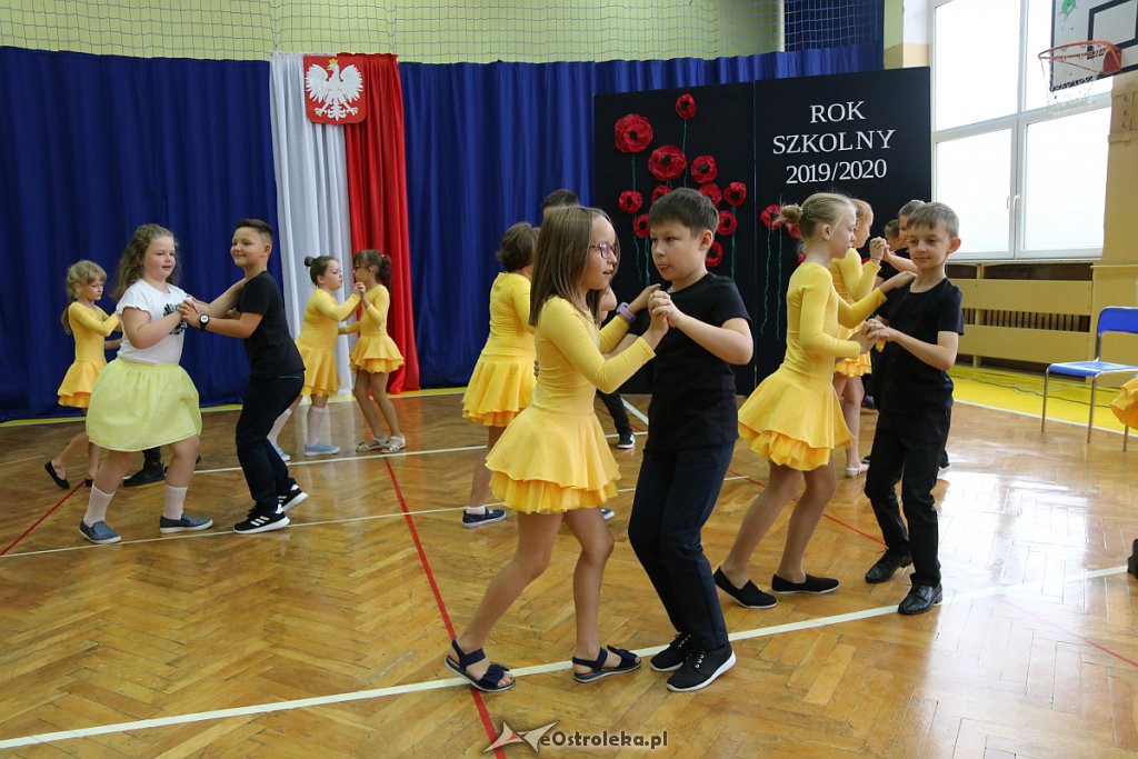 Rozpoczęcie roku szkolnego w SP nr 1 [02.09.2019] - zdjęcie #57 - eOstroleka.pl