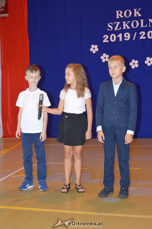 Rozpoczęcie roku szkolnego w SP Nr 3 [02.09.2019] - zdjęcie #20 - eOstroleka.pl