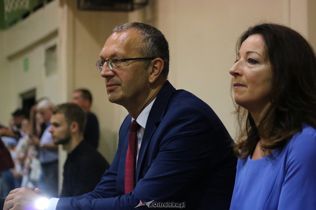 Rozpoczęcie roku szkolnego w SP nr 5 [02.09.2019] - zdjęcie #97 - eOstroleka.pl
