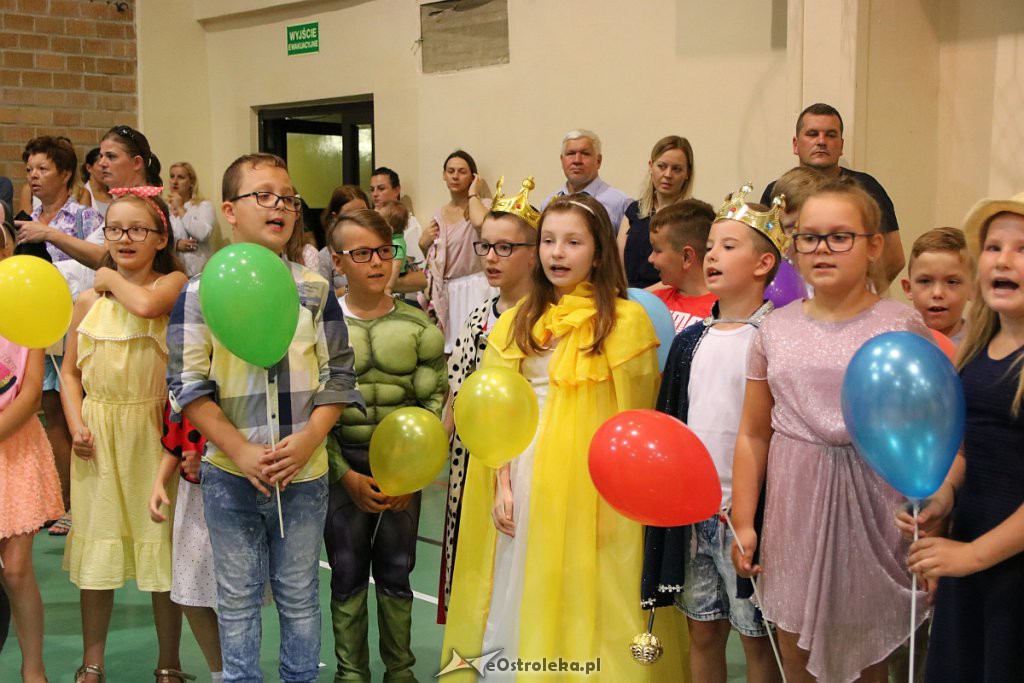 Rozpoczęcie roku szkolnego w SP nr 5 [02.09.2019] - zdjęcie #68 - eOstroleka.pl