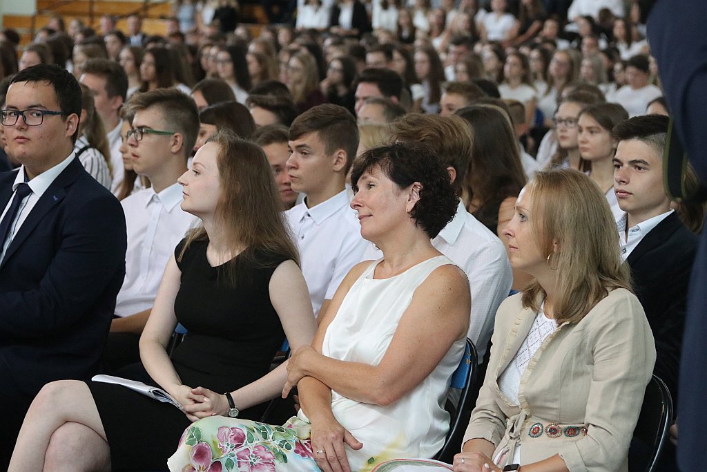 Rozpoczęcie roku szkolnego w I LO [02.09.2019] - zdjęcie #38 - eOstroleka.pl