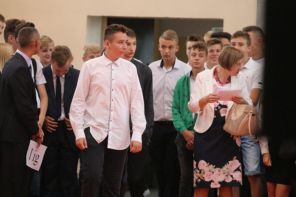 Rozpoczęcie roku szkolnego w ZSZ 1 [02.09.2019] - zdjęcie #14 - eOstroleka.pl