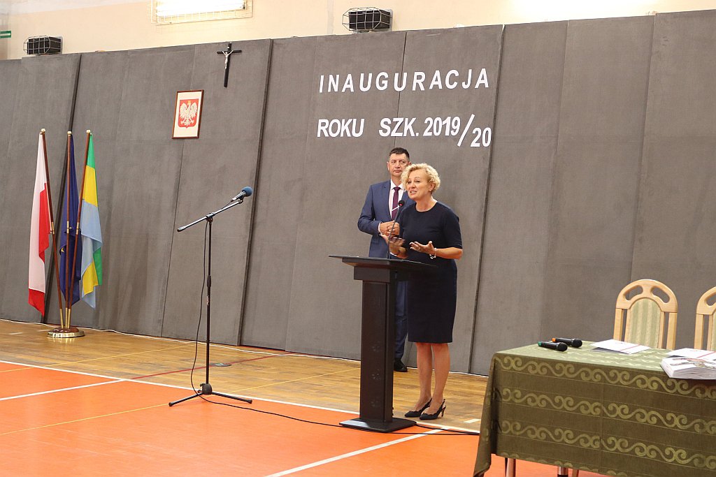 Rozpoczęcie roku szkolnego w ZSZ 1 [02.09.2019] - zdjęcie #38 - eOstroleka.pl
