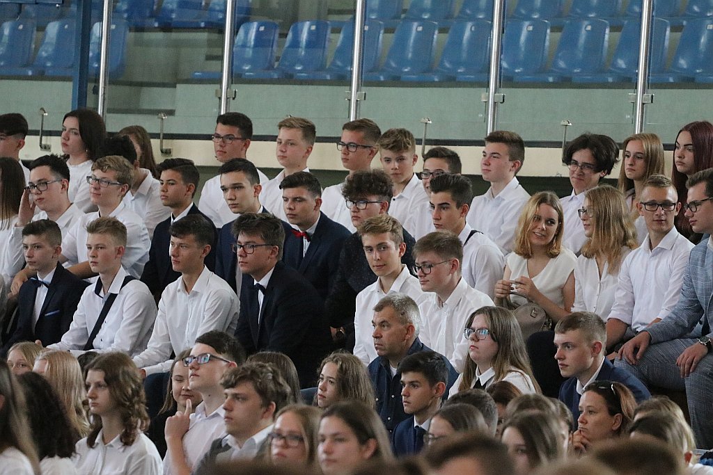 Rozpoczęcie roku szkolnego w II LO [02.09.2019] - zdjęcie #28 - eOstroleka.pl