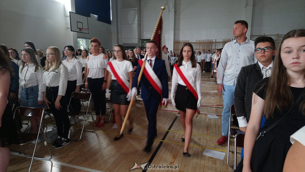 Rozpoczęcie roku szkolnego w ZSZ nr 3 [02.09.2019] - zdjęcie #4 - eOstroleka.pl