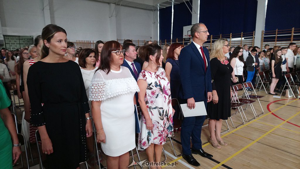 Rozpoczęcie roku szkolnego w ZSZ nr 3 [02.09.2019] - zdjęcie #9 - eOstroleka.pl