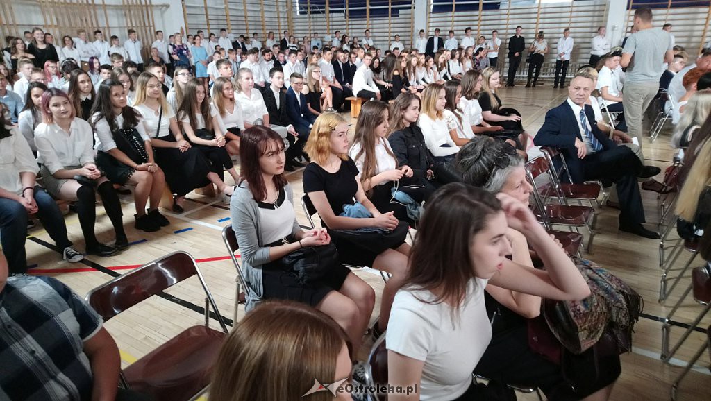 Rozpoczęcie roku szkolnego w ZSZ nr 3 [02.09.2019] - zdjęcie #15 - eOstroleka.pl