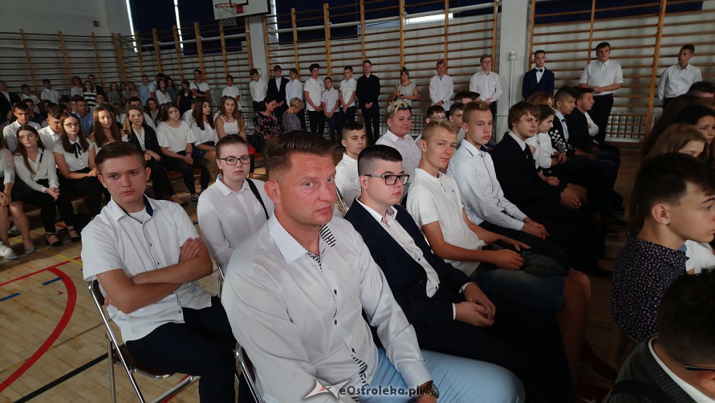 Rozpoczęcie roku szkolnego w ZSZ nr 3 [02.09.2019] - zdjęcie #34 - eOstroleka.pl