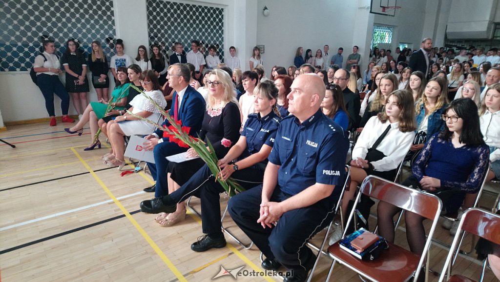 Rozpoczęcie roku szkolnego w ZSZ nr 3 [02.09.2019] - zdjęcie #40 - eOstroleka.pl