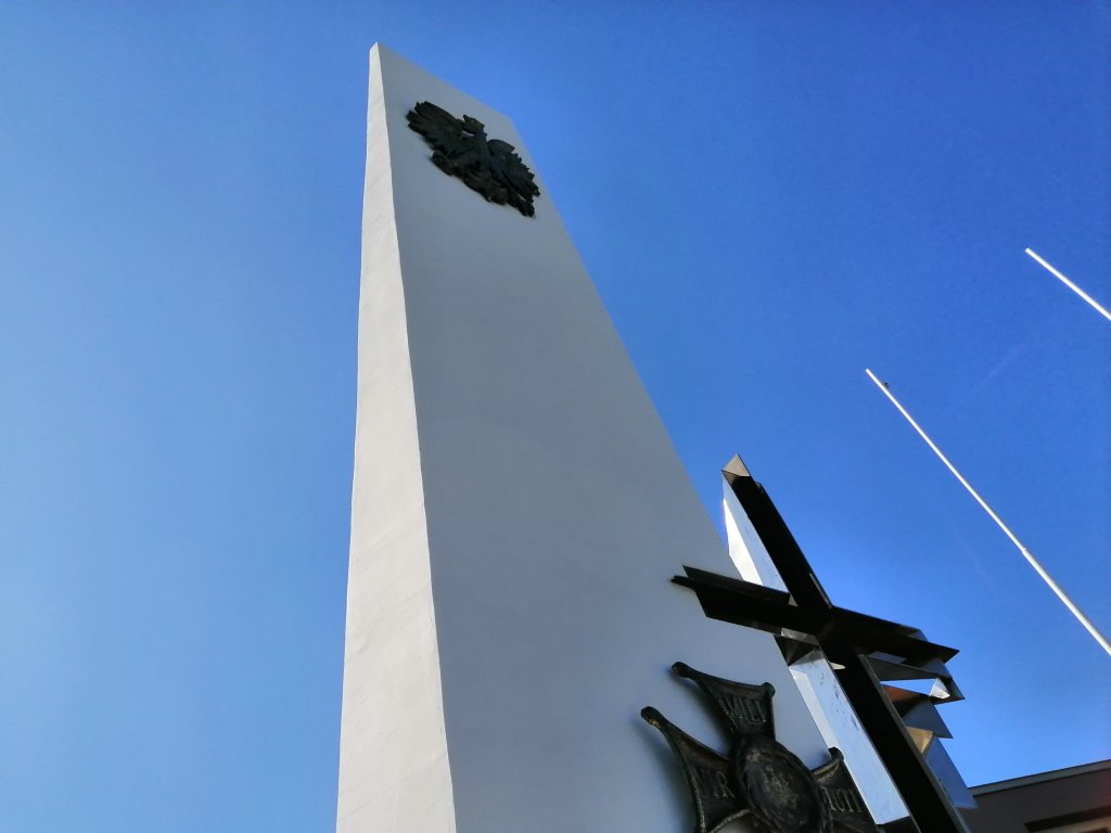 Pomnik po renowacji [05.09.2019] - zdjęcie #6 - eOstroleka.pl
