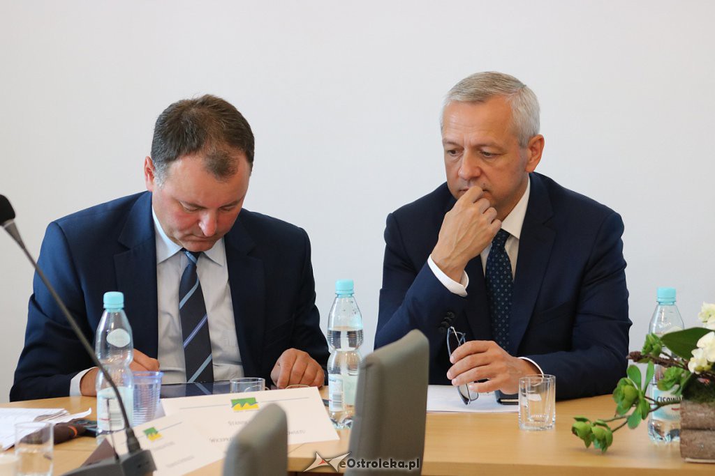 X sesja Rady Powiatu w Ostrołęce [09.09.2019] - zdjęcie #9 - eOstroleka.pl
