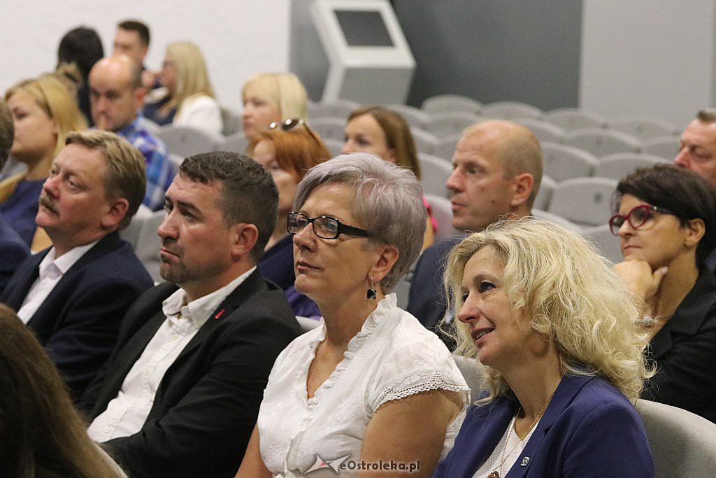 Konferencja o funduszach unijnych w Multimedialnym Centrum Natura [09.09.2019] - zdjęcie #1 - eOstroleka.pl
