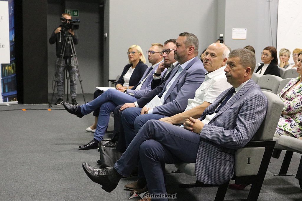 Konferencja o funduszach unijnych w Multimedialnym Centrum Natura [09.09.2019] - zdjęcie #14 - eOstroleka.pl