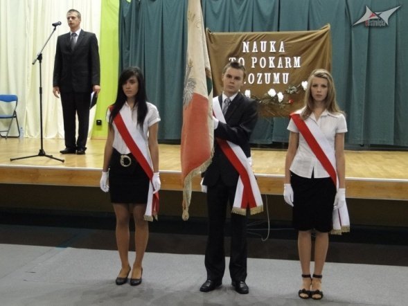 Rozpoczęcie roku szkolnego (01.09.2010) - zdjęcie #46 - eOstroleka.pl