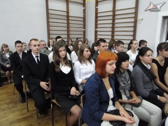Rozpoczęcie roku szkolnego (01.09.2010) - zdjęcie #23 - eOstroleka.pl