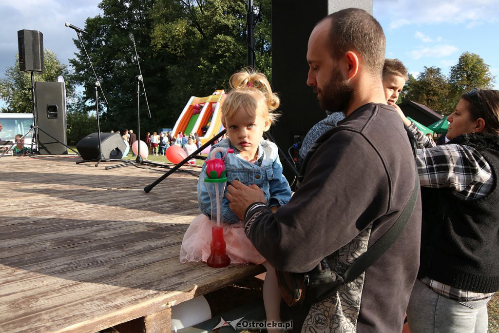 Festyn rodzinny Osiedla Łazek [14.09.2019] - zdjęcie #50 - eOstroleka.pl