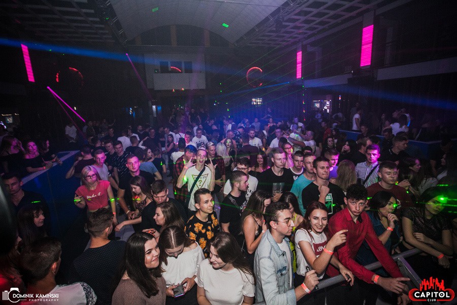 Weekendowe imprezy w Clubie Capitol Sypniewo: Kartky i Single Party [14.09.2019] - zdjęcie #2 - eOstroleka.pl