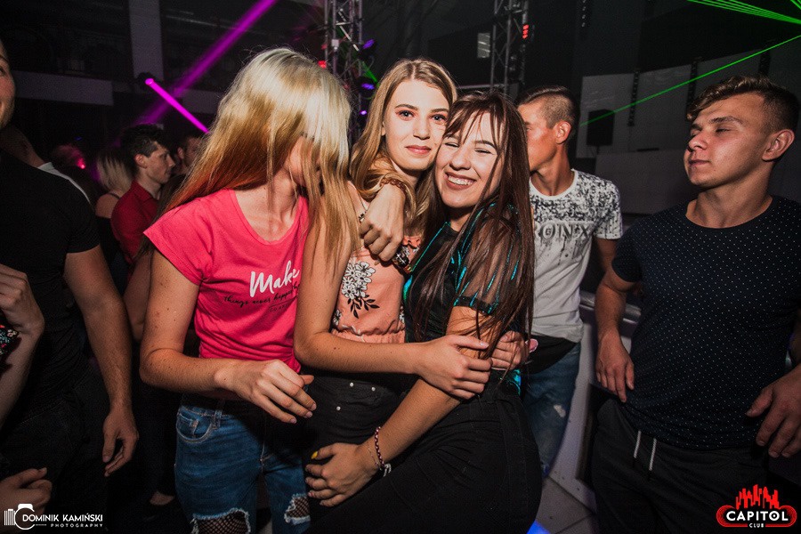 Weekendowe imprezy w Clubie Capitol Sypniewo: Kartky i Single Party [14.09.2019] - zdjęcie #18 - eOstroleka.pl