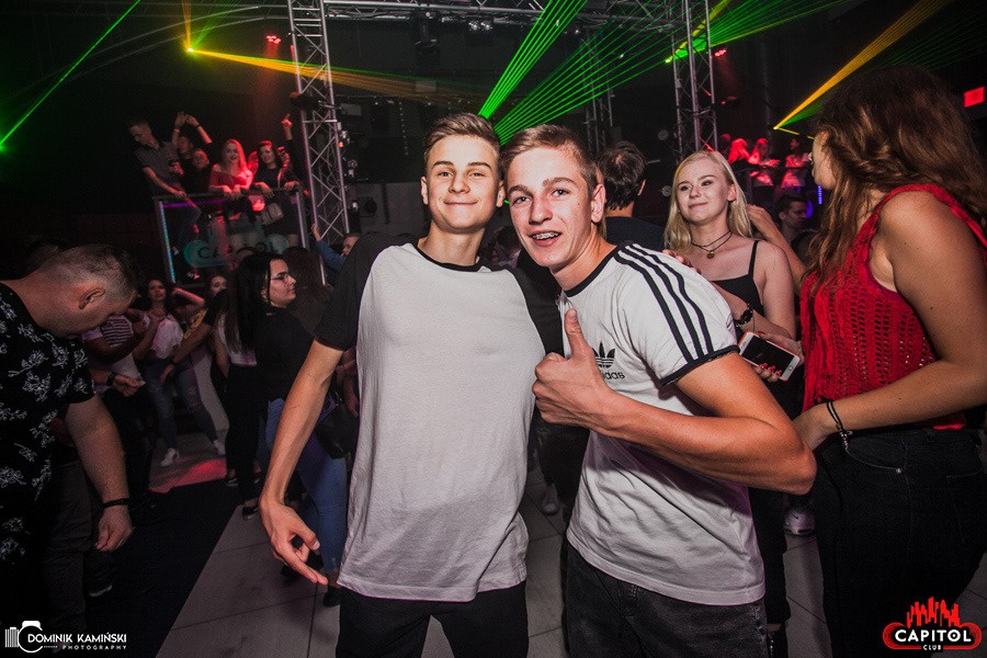 Weekendowe imprezy w Clubie Capitol Sypniewo: Kartky i Single Party [14.09.2019] - zdjęcie #37 - eOstroleka.pl