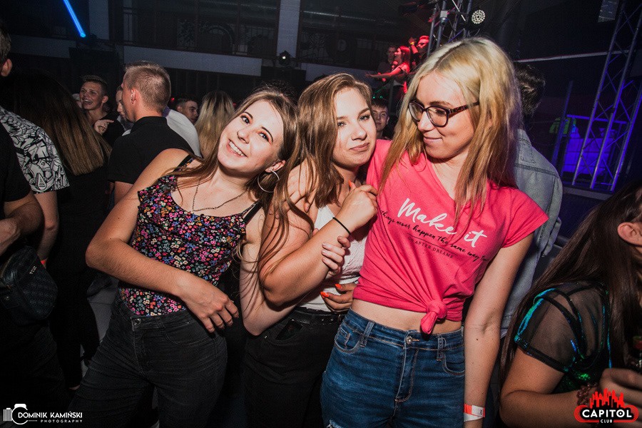 Weekendowe imprezy w Clubie Capitol Sypniewo: Kartky i Single Party [14.09.2019] - zdjęcie #48 - eOstroleka.pl