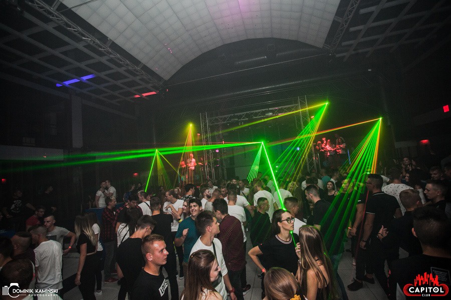 Weekendowe imprezy w Clubie Capitol Sypniewo: Kartky i Single Party [14.09.2019] - zdjęcie #56 - eOstroleka.pl