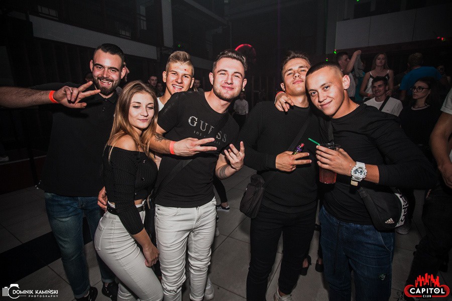Weekendowe imprezy w Clubie Capitol Sypniewo: Kartky i Single Party [14.09.2019] - zdjęcie #59 - eOstroleka.pl