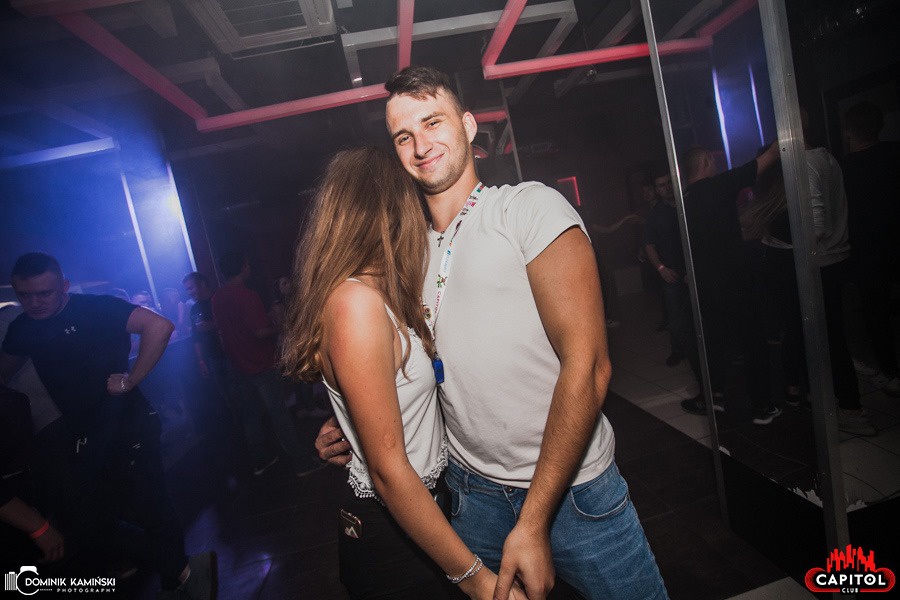 Weekendowe imprezy w Clubie Capitol Sypniewo: Kartky i Single Party [14.09.2019] - zdjęcie #60 - eOstroleka.pl