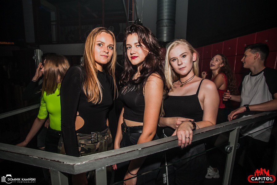 Weekendowe imprezy w Clubie Capitol Sypniewo: Kartky i Single Party [14.09.2019] - zdjęcie #85 - eOstroleka.pl