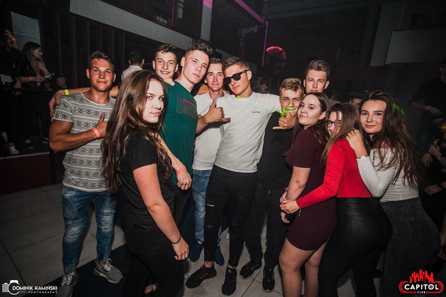 Weekendowe imprezy w Clubie Capitol Sypniewo: Kartky i Single Party [14.09.2019] - zdjęcie #72 - eOstroleka.pl