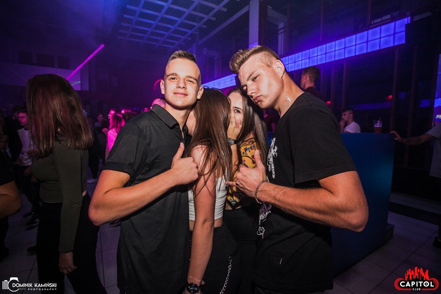 Weekendowe imprezy w Clubie Capitol Sypniewo: Kartky i Single Party [14.09.2019] - zdjęcie #34 - eOstroleka.pl