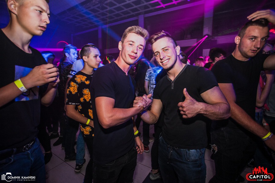 Weekendowe imprezy w Clubie Capitol Sypniewo: Kartky i Single Party [14.09.2019] - zdjęcie #30 - eOstroleka.pl