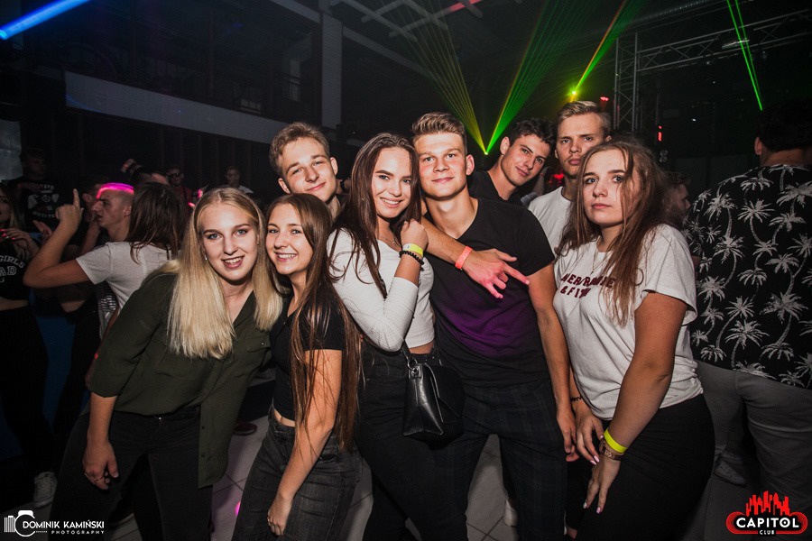 Weekendowe imprezy w Clubie Capitol Sypniewo: Kartky i Single Party [14.09.2019] - zdjęcie #19 - eOstroleka.pl