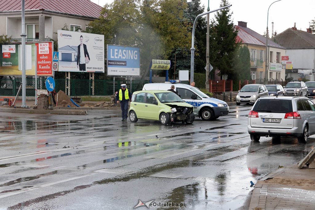 Wypadek prze dworcu autobusowym [19.09.2019] - zdjęcie #11 - eOstroleka.pl