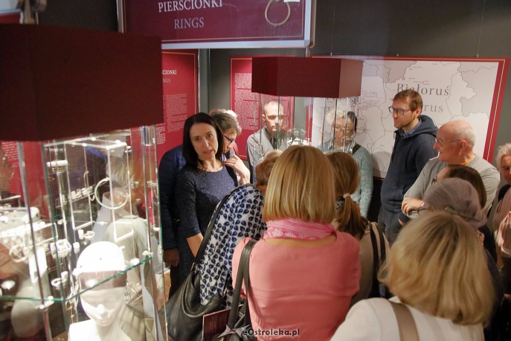 Nowa wystawa w Muzeum Kultury Kurpiowskiej oficjalnie otwarta [ZDJĘCIA] - zdjęcie #36 - eOstroleka.pl
