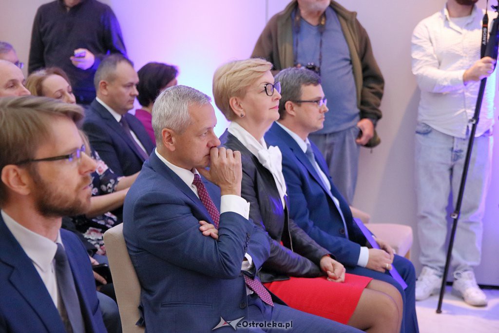 Tomasz Wolny poprowadził w Ostrołęce konferencję [20.09.2019] - zdjęcie #2 - eOstroleka.pl