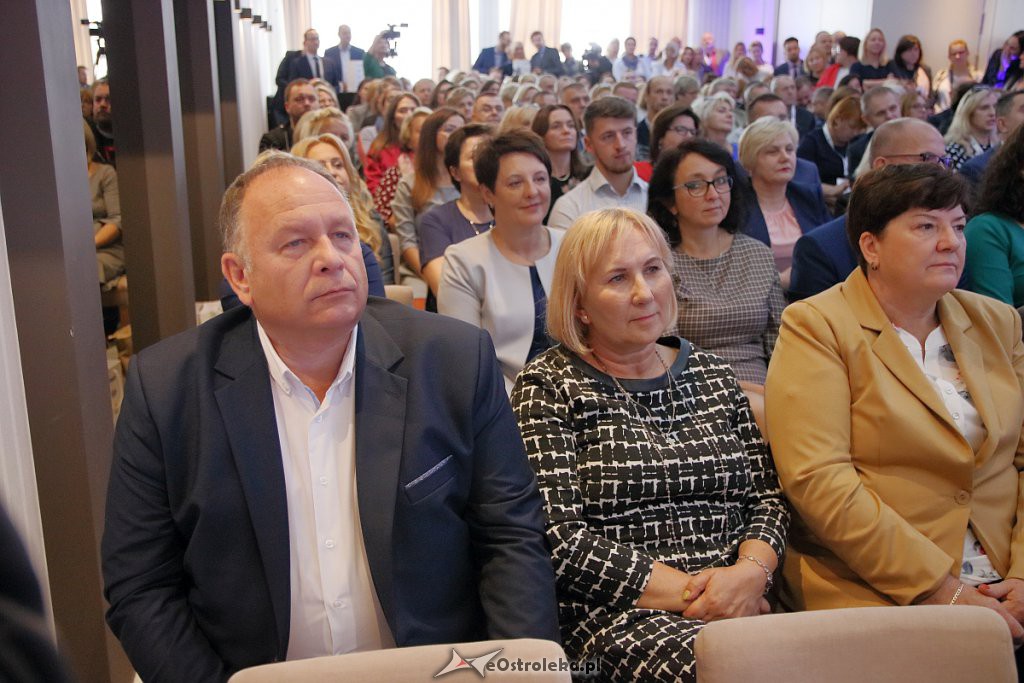 Tomasz Wolny poprowadził w Ostrołęce konferencję [20.09.2019] - zdjęcie #5 - eOstroleka.pl