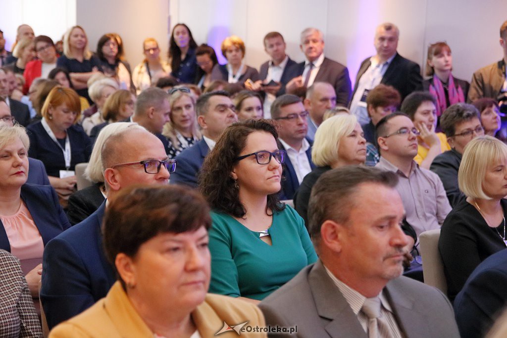 Tomasz Wolny poprowadził w Ostrołęce konferencję [20.09.2019] - zdjęcie #10 - eOstroleka.pl