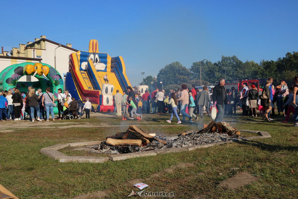 Festyn Pieczenie ziemniaka na osiedlu Centrum [22.09.2019] - zdjęcie #267 - eOstroleka.pl