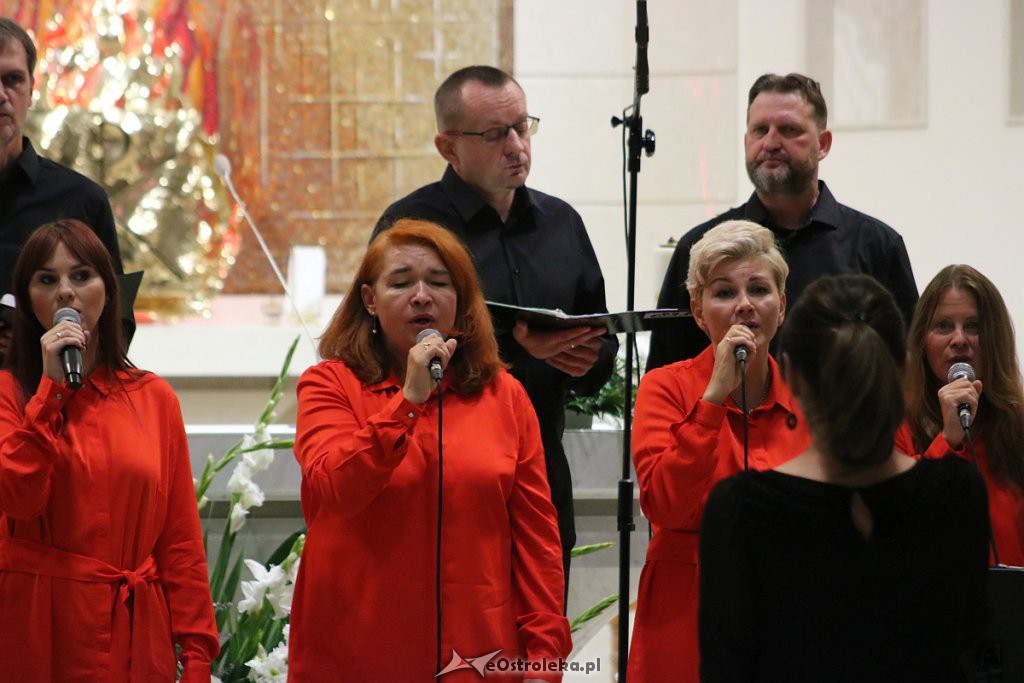 W kościele pw. św. Franciszka rozbrzmiało gospel [22.09.2019] - zdjęcie #25 - eOstroleka.pl